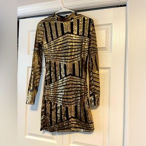 NWOT NEVER WORN! Beautiful sequin OPEN BACK party dress